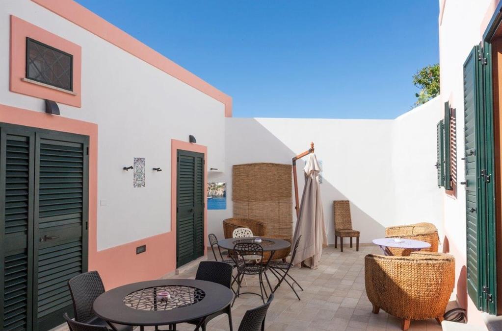 B&B La Terrazza Sul Porto Ponza Exterior foto